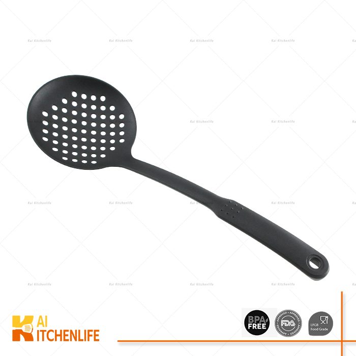 D00204 - Black Skimmer Ladle | Kai Kitchenlife