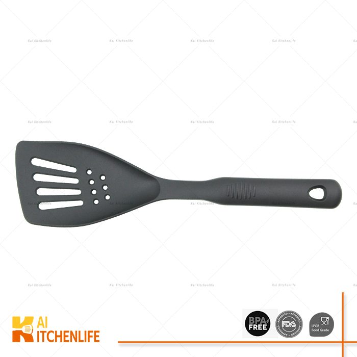 D00227 - Nylon Slotted Turner H27 | Kai Kitchenlife