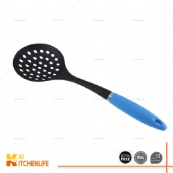 Skimmer with color Handle